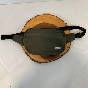 Obe Waist Pack Belt Bag Olive Green Zipper Front Adjustable Belt Mesh Back‎